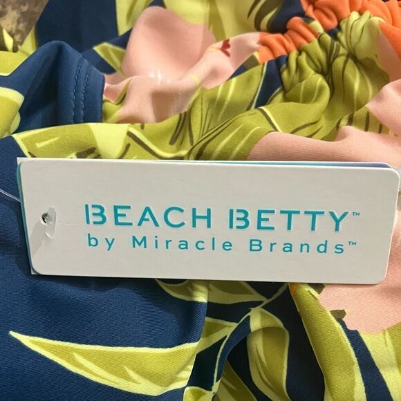 Beach Betty One Piece Swimsuit / SZ: 1X / NWT - Picture 8 of 8